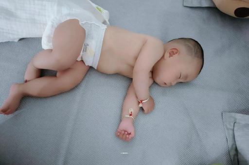 陕西宝宝积食发烧怎么处理